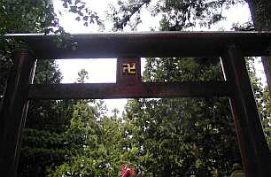 鬼神社の鳥居